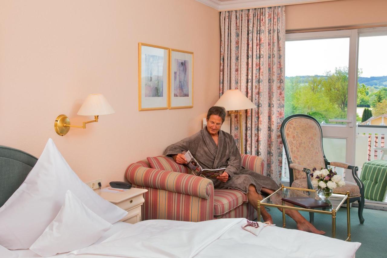 Alter Weissbraeu Hotel 2*